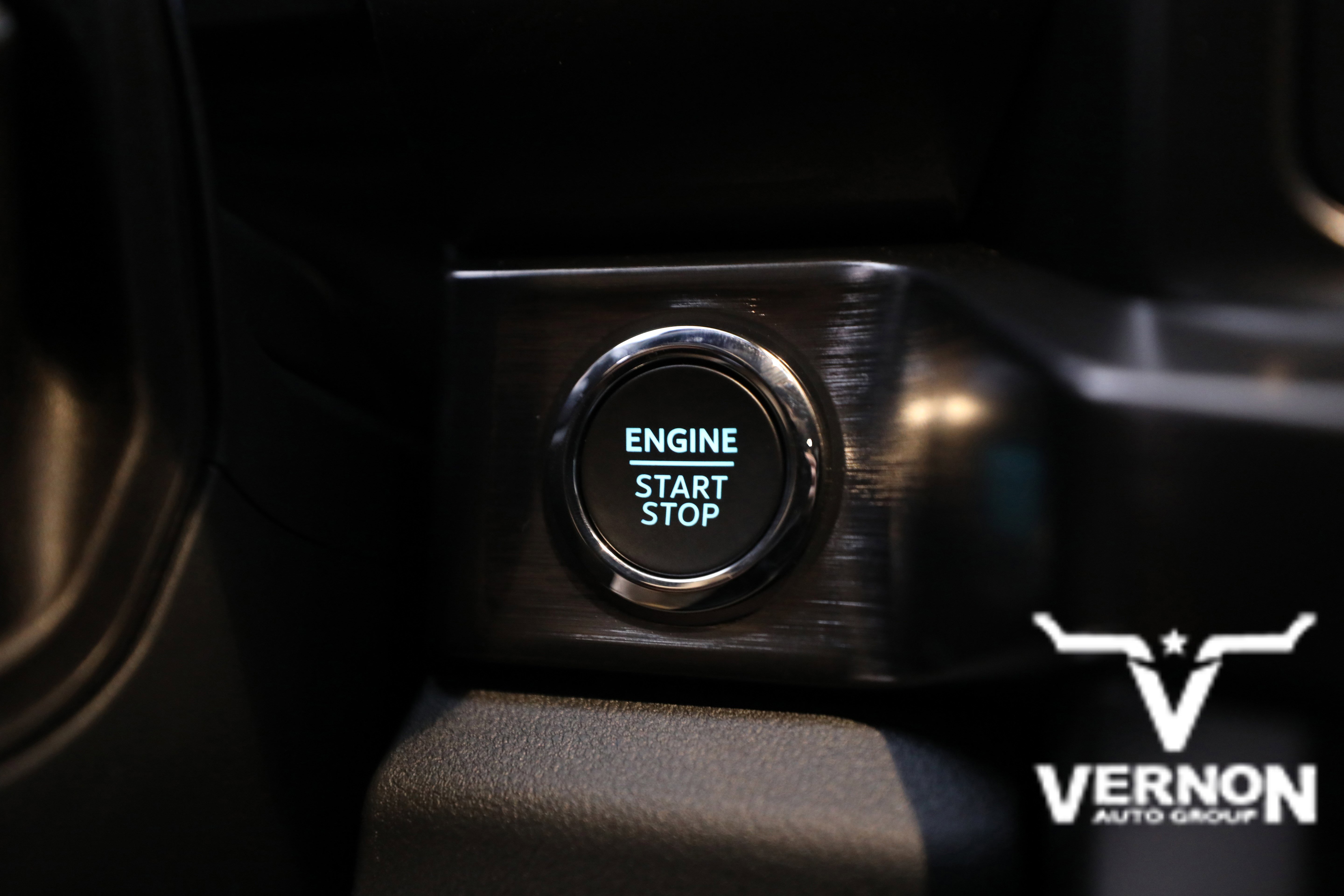 2026 Ford F-250 Lariat FX4 photo 4