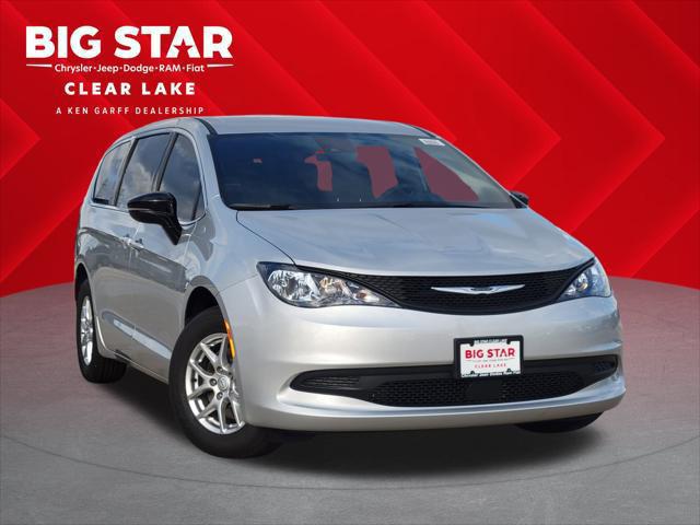 2026 Chrysler Voyager LX's photo