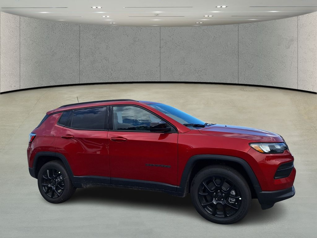 2026 Jeep Compass Latitude photo 3