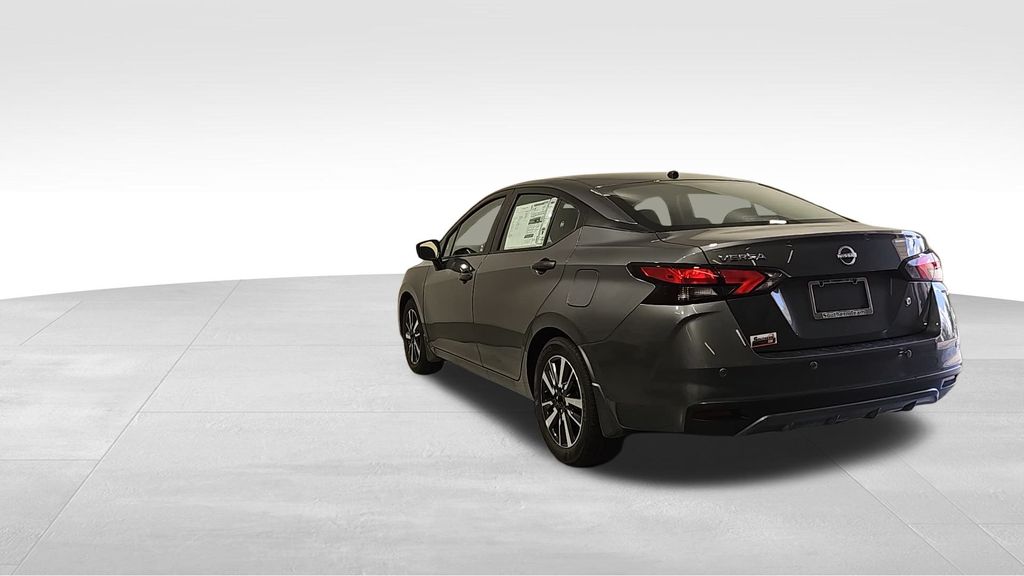 2025 Nissan Versa 1.6 S photo 3