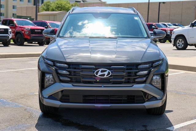 New 2025 Gray Hyundai SEL Convenience FWD image 2