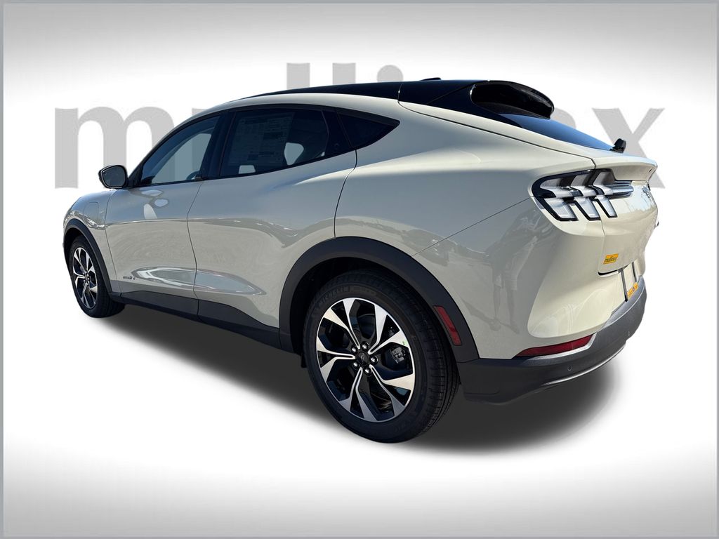 2025 Ford Mustang Mach-E Select photo 3