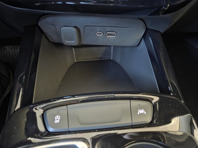 2026 Chevrolet Trax LT photo 31