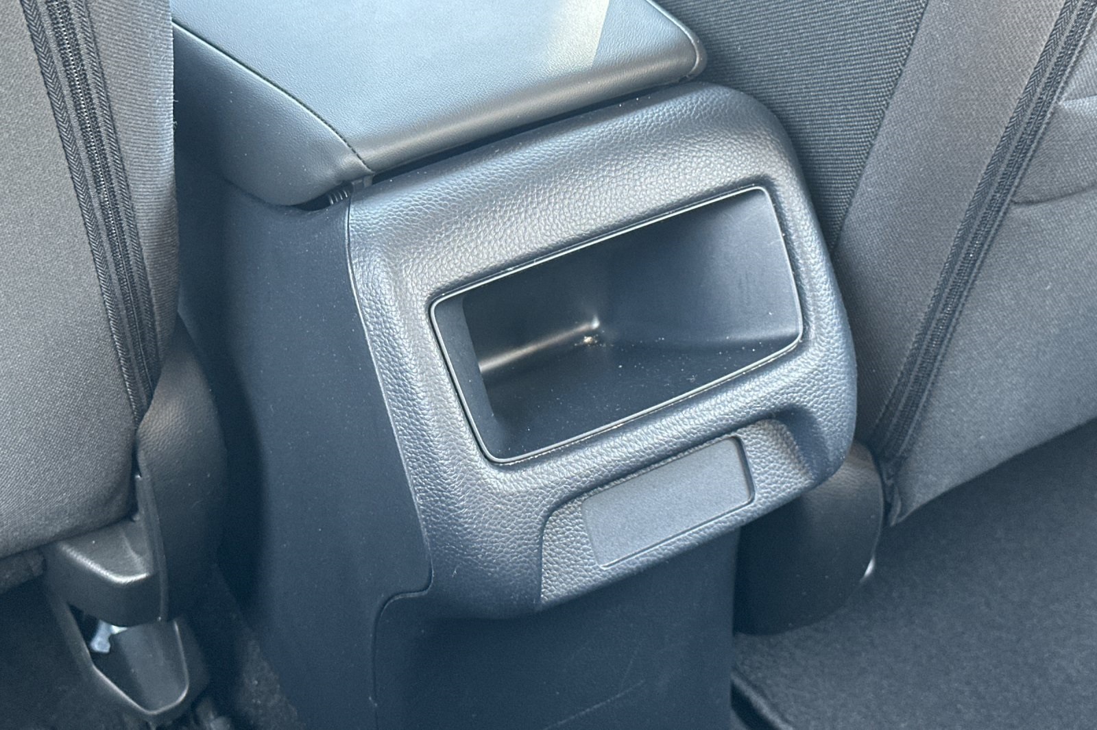 2023 Honda HR-V LX photo 11