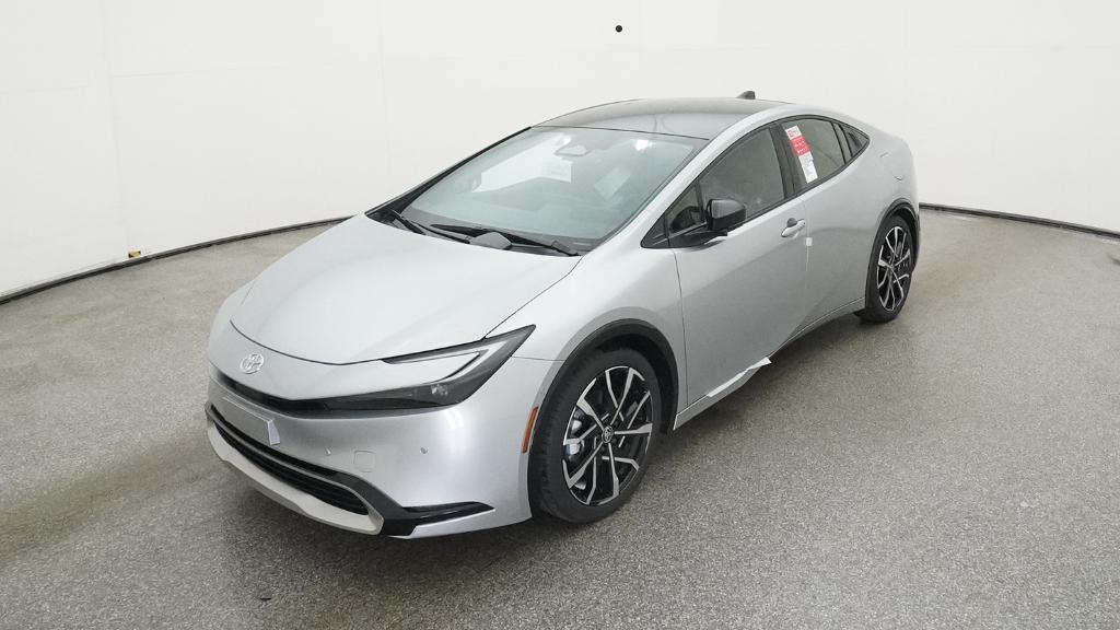 2026 Toyota Prius XSE Premium's photo