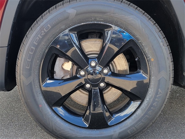 2020 Jeep Cherokee Altitude photo 12