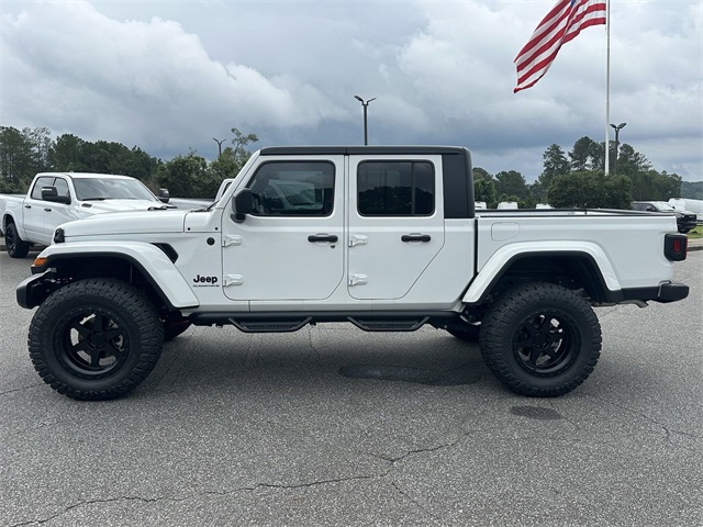 2024 Jeep Gladiator Sport S photo 2