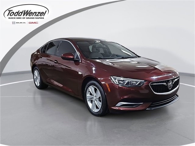 2018 Buick Regal Sportback Preferred's photo