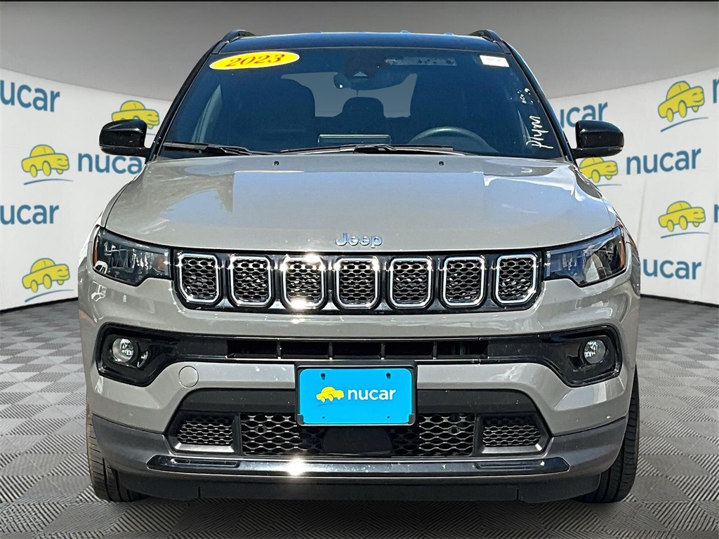 2023 Jeep Compass Limited photo 2