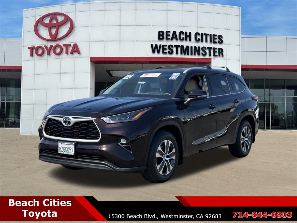 2022 Toyota Highlander XLE photo 4