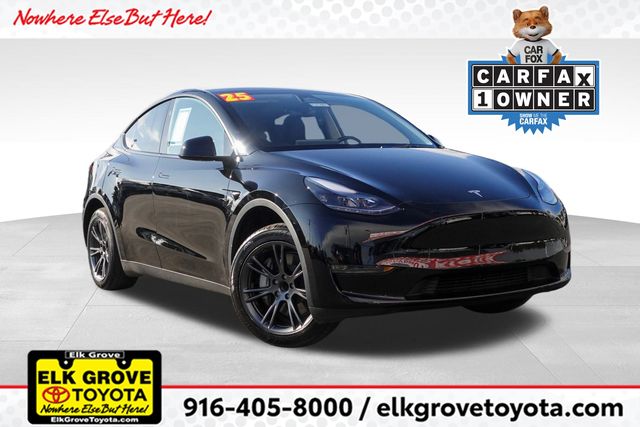 2025 Tesla Model Y Long Range's photo