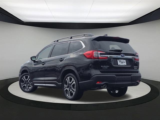 2025 Subaru Ascent Limited photo 3