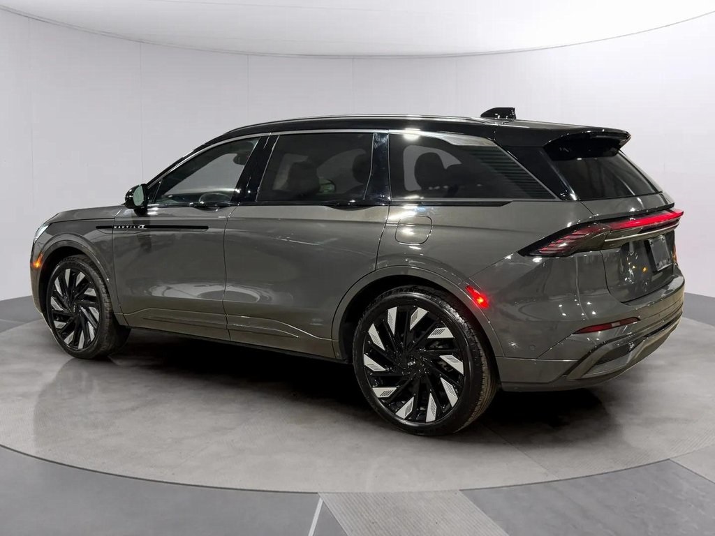 2024 Lincoln Nautilus Black Label photo 6