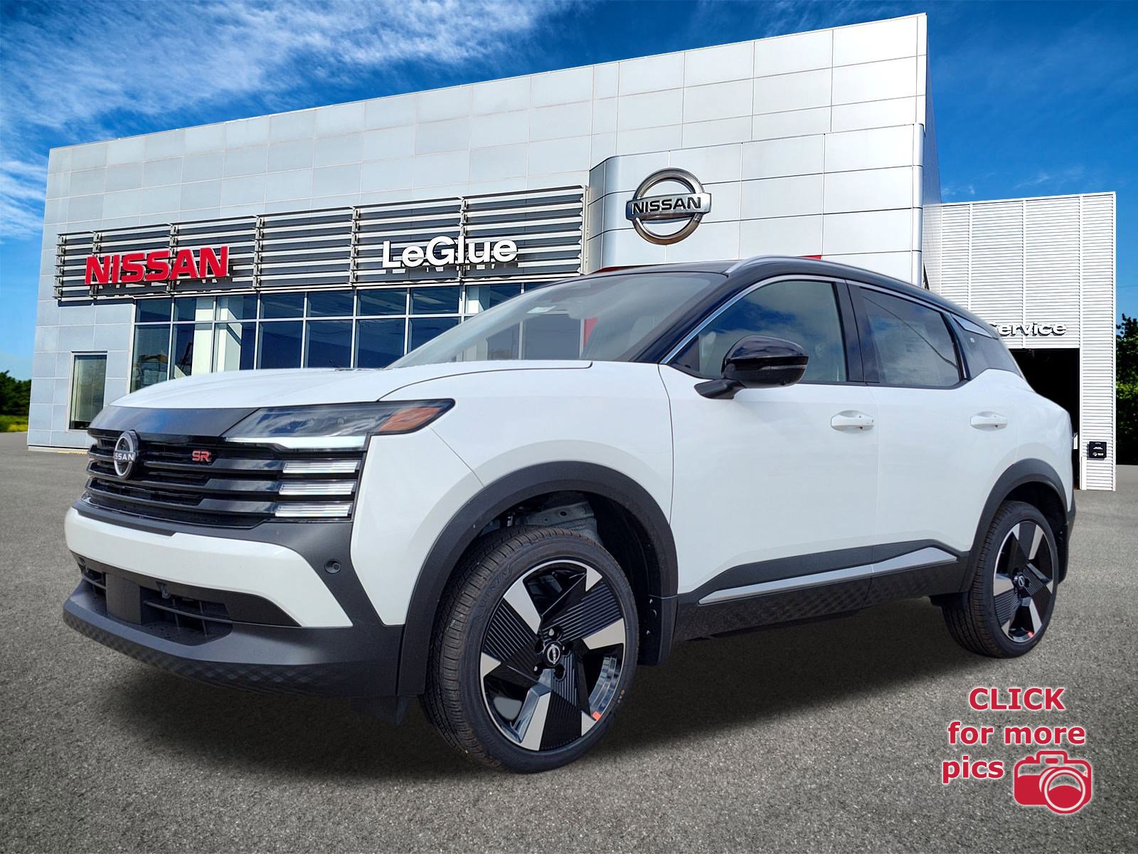 2026 Nissan KICKS SR's photo