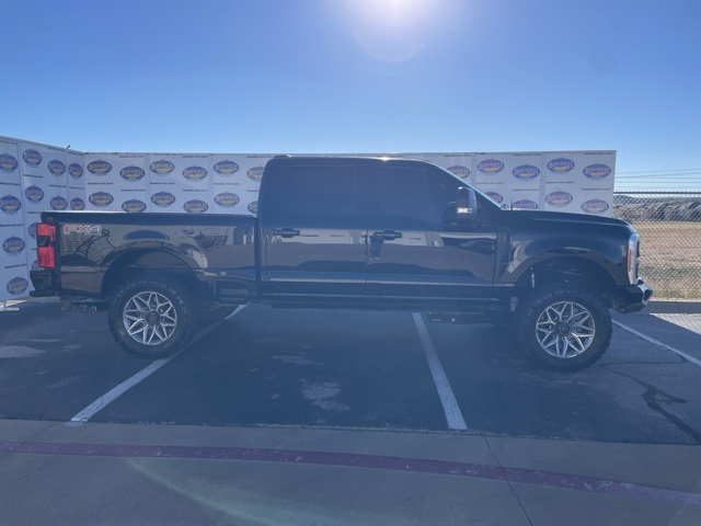2023 Ford F-250 Super Duty Lariat's photo