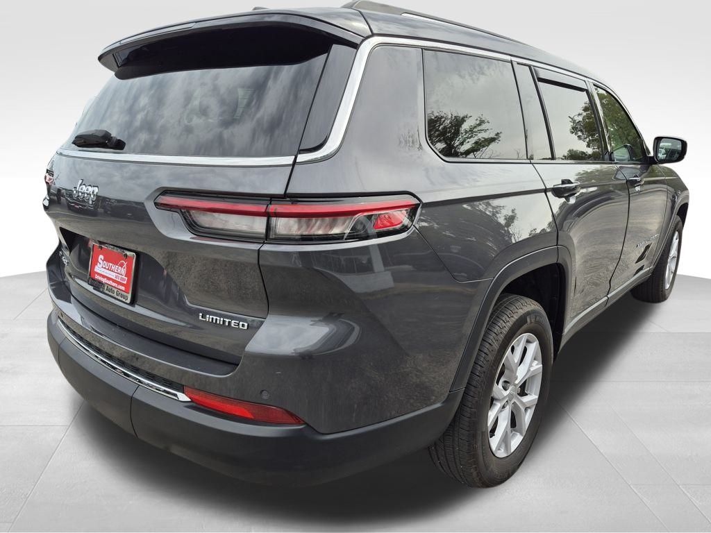 2022 Jeep Grand Cherokee Limited photo 4