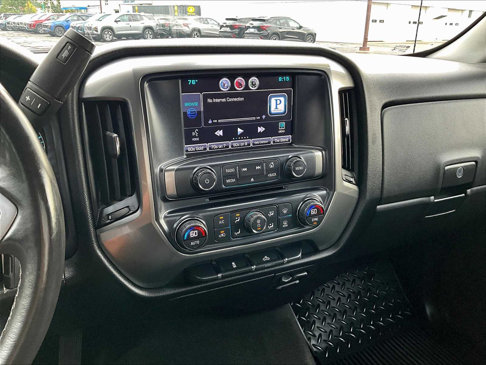 2016 Chevrolet Silverado 1500 LT photo 17