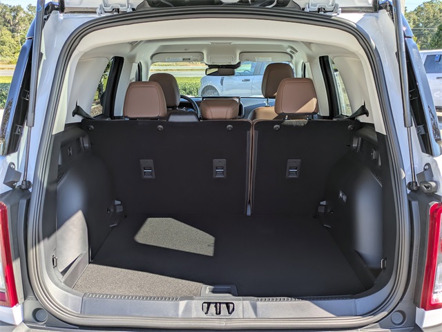 2025 Ford Bronco Sport Outer Banks photo 2