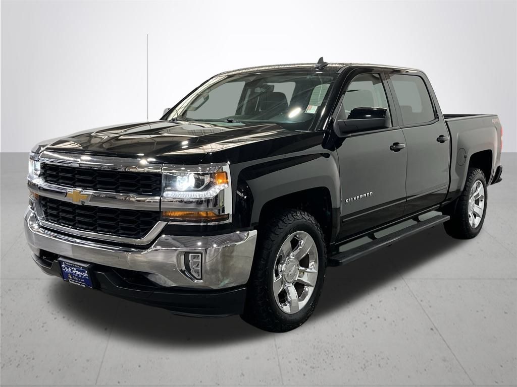 2017 Chevrolet Silverado 1500 LT photo 2
