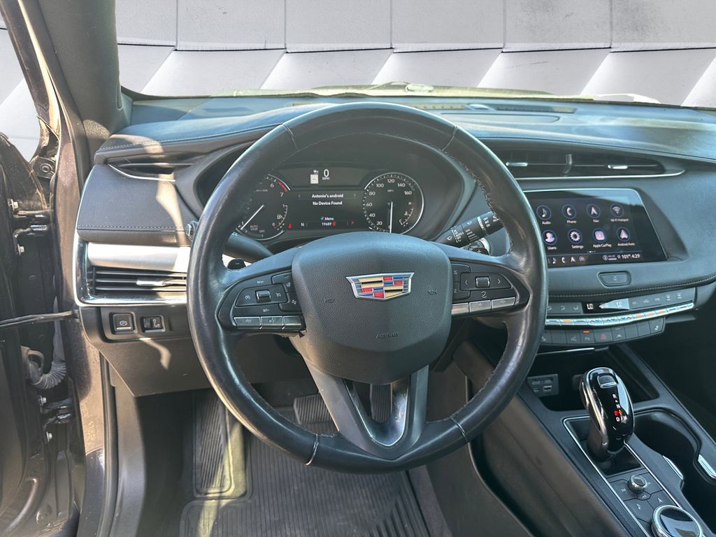 2023 Cadillac XT4 Premium Luxury photo 8