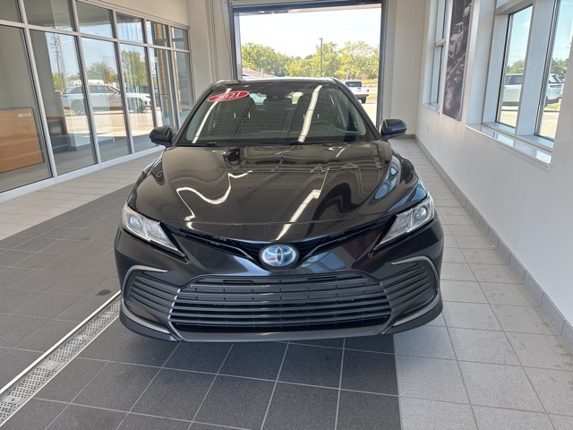 Used 2021 Toyota Camry LE with VIN 4T1C31AK6MU547858 for sale in Standish, MI