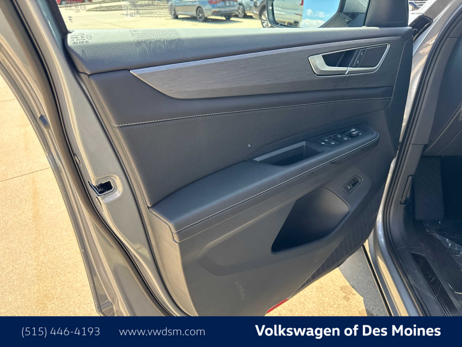 2026 Volkswagen Atlas Cross Sport SE Technology photo 21