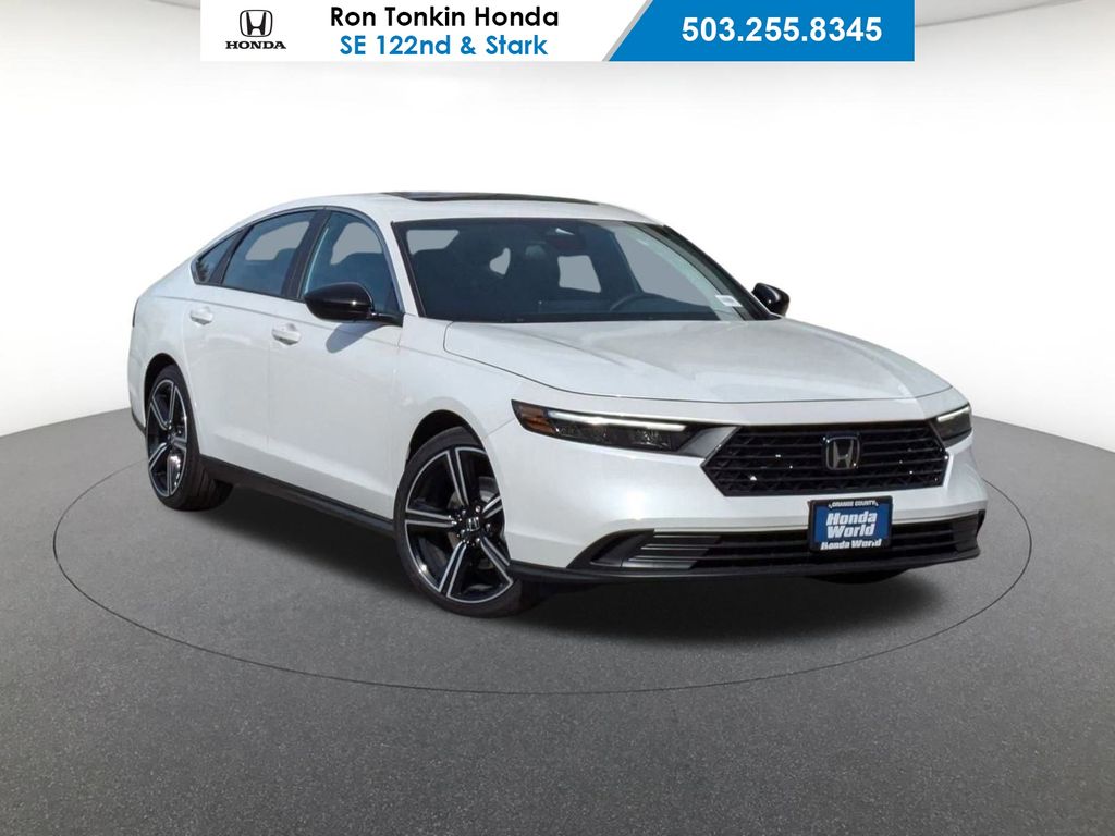2025 Honda Accord Hybrid Sport's photo