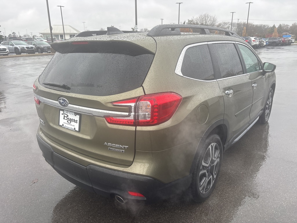 2025 Subaru Ascent Touring photo 3