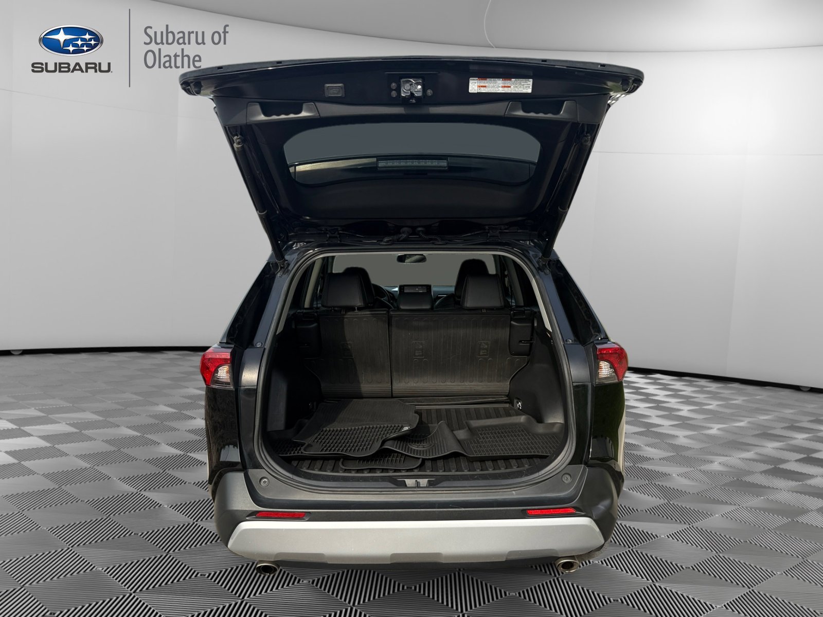 2020 Toyota RAV4 Adventure photo 3