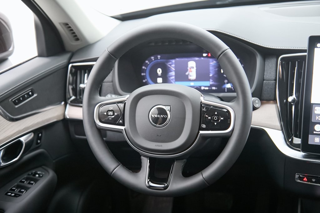 2025 VOLVO XC90 - Image 25