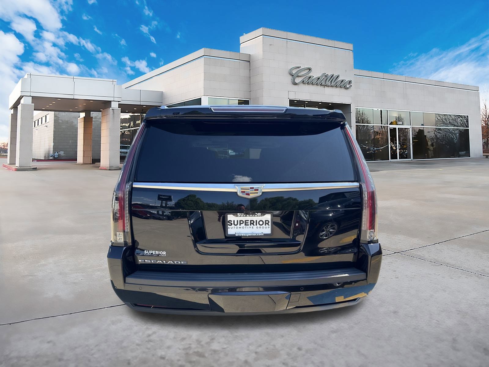 2019 Cadillac Escalade Premium Luxury photo 4