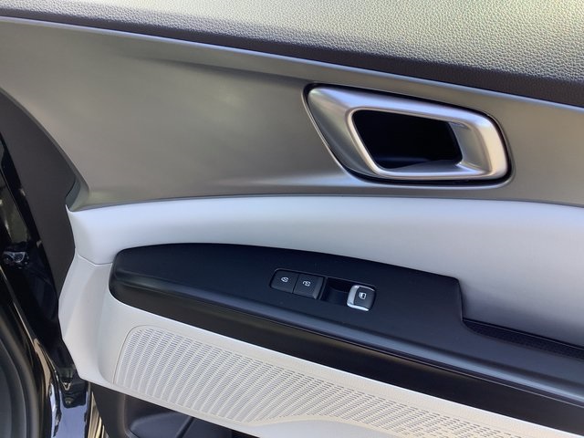 2022 Kia Carnival LX photo 35