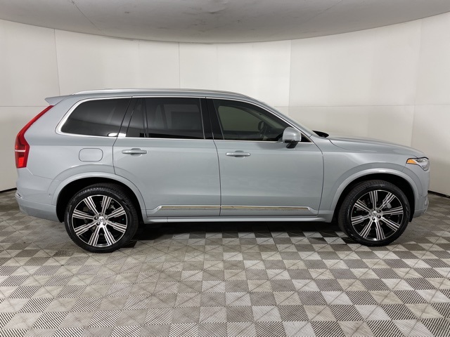2025 Volvo XC90 T8 AWD Plus photo 14