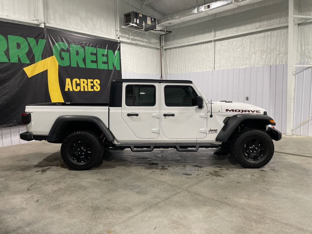 2021 Jeep Gladiator Mojave photo 3