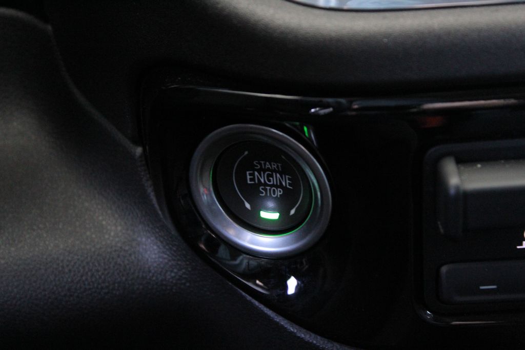 2023 Chevrolet Silverado 1500 RST photo 27