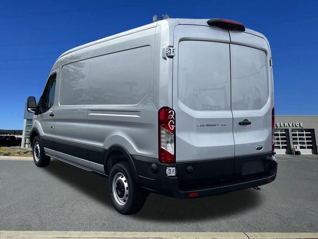 2025 Ford Transit Cargo Van photo 4