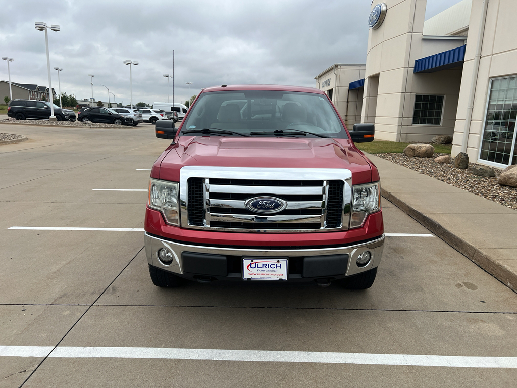 2010 Ford F-150 XLT photo 2