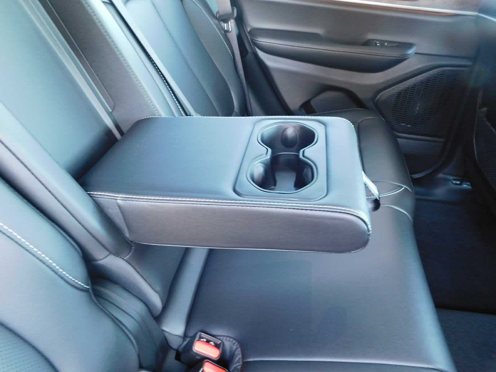 2025 Jeep Grand Cherokee Limited photo 49