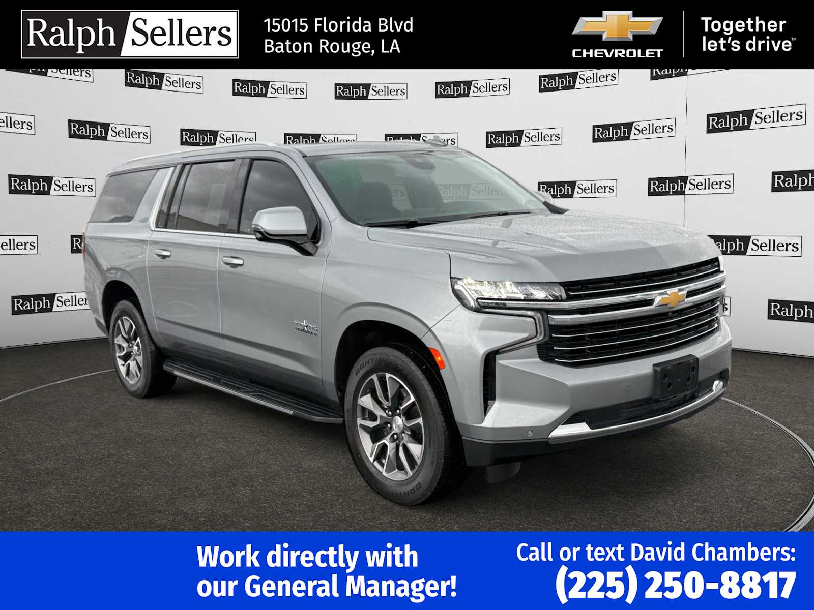 2023 Chevrolet Suburban LT's photo