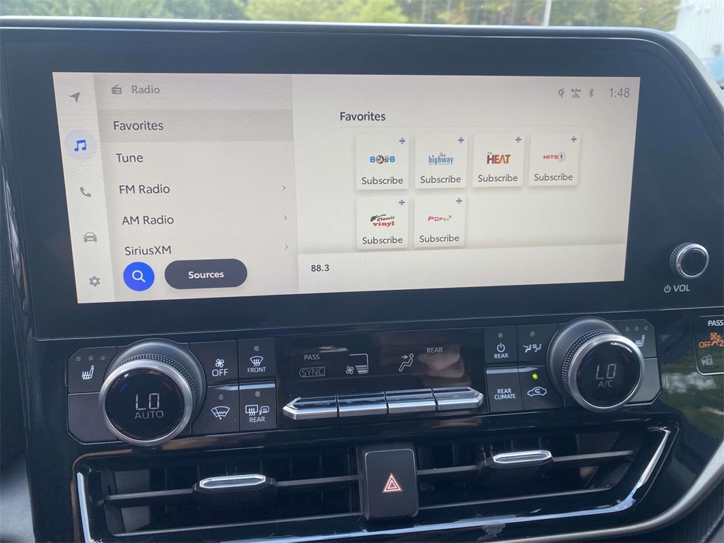 2023 Toyota Highlander XLE photo 18