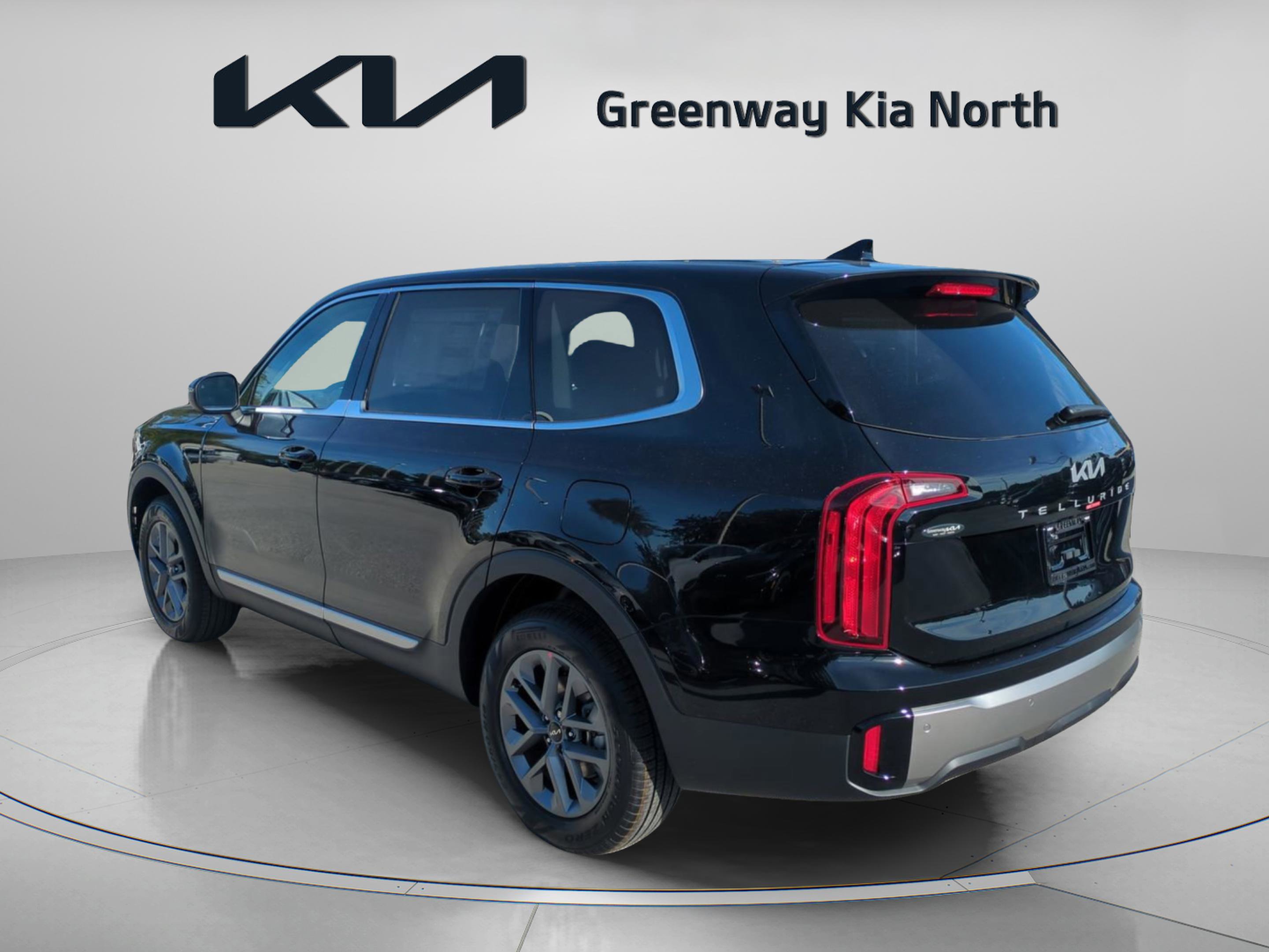 2025 Kia Telluride LX photo 6