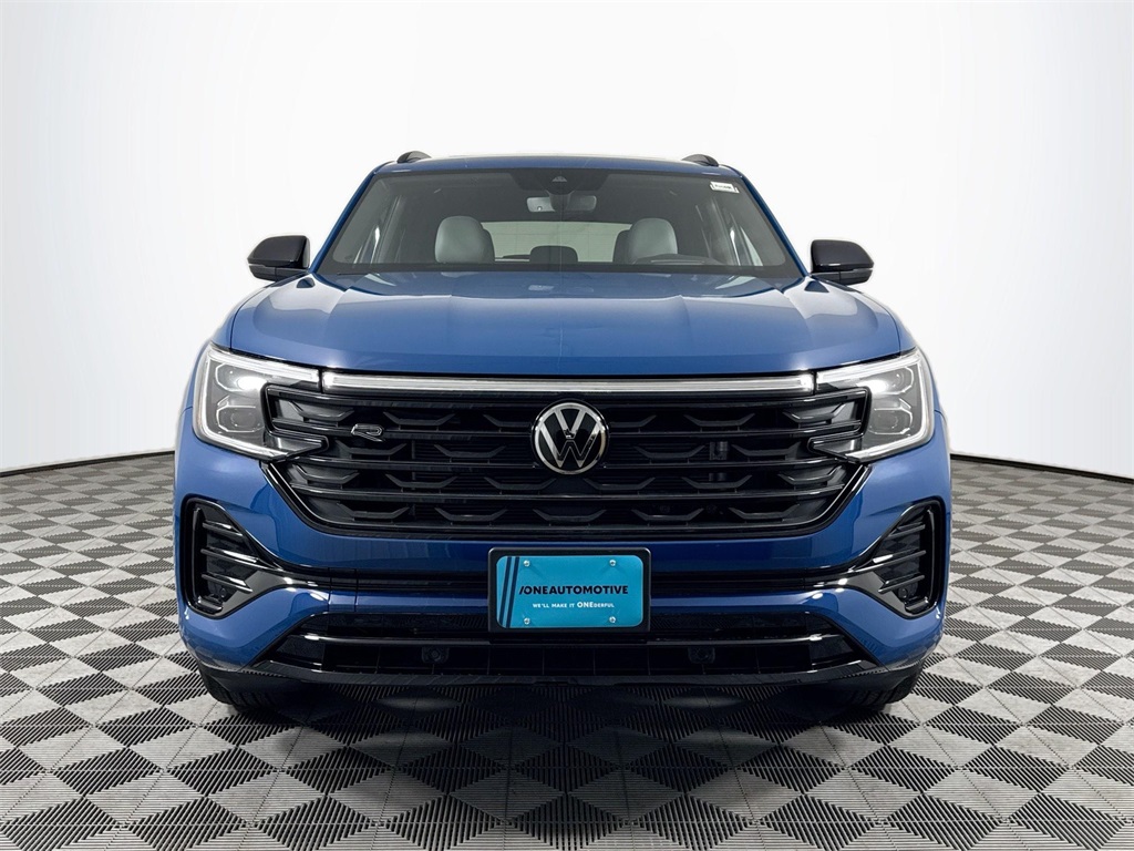 2025 Volkswagen Atlas Cross Sport SEL R-Line photo 3