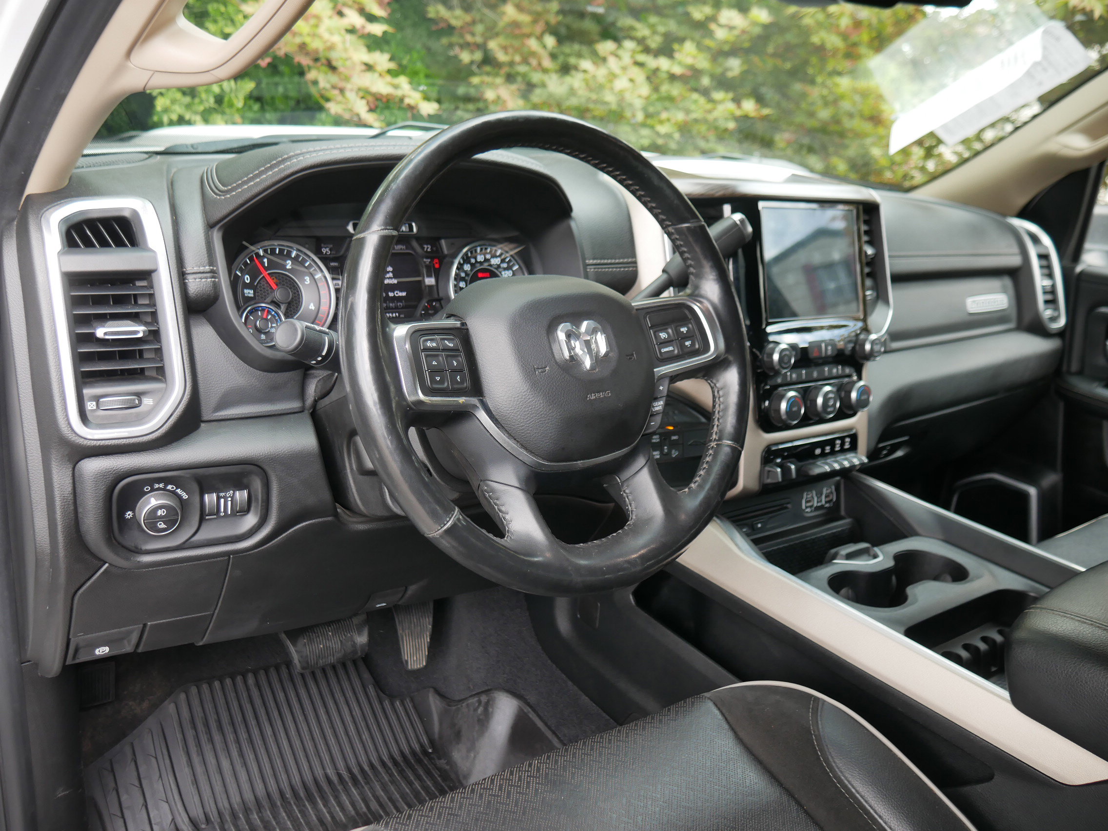 2019 Ram 2500 Laramie photo 4