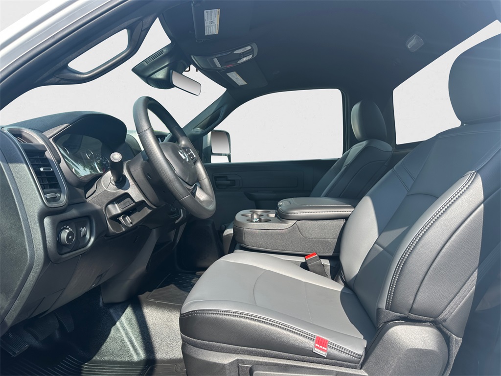2025 Ram 4500 Tradesman photo 20