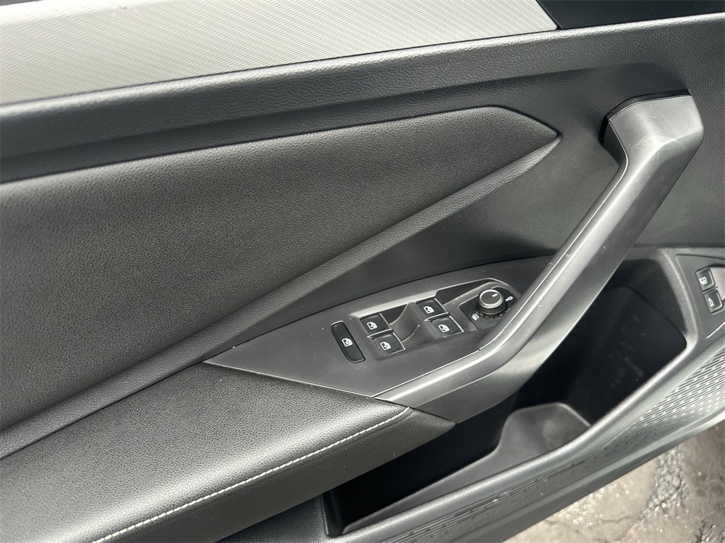 2022 VOLKSWAGEN JETTA - Image 19