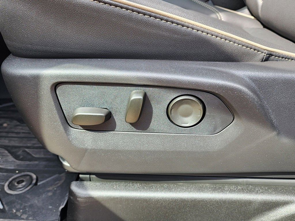 2025 Gmc Yukon photo 17