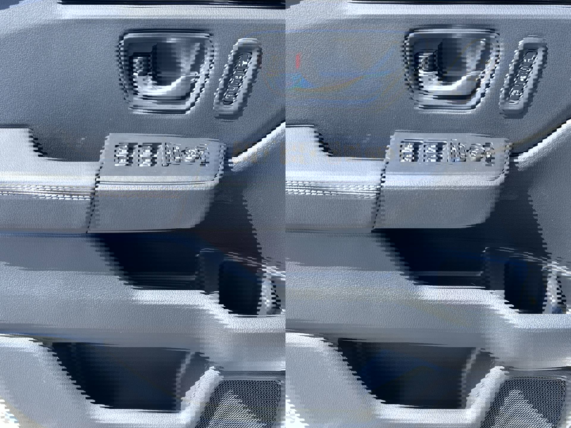 2025 Honda Pilot EX-L photo 13