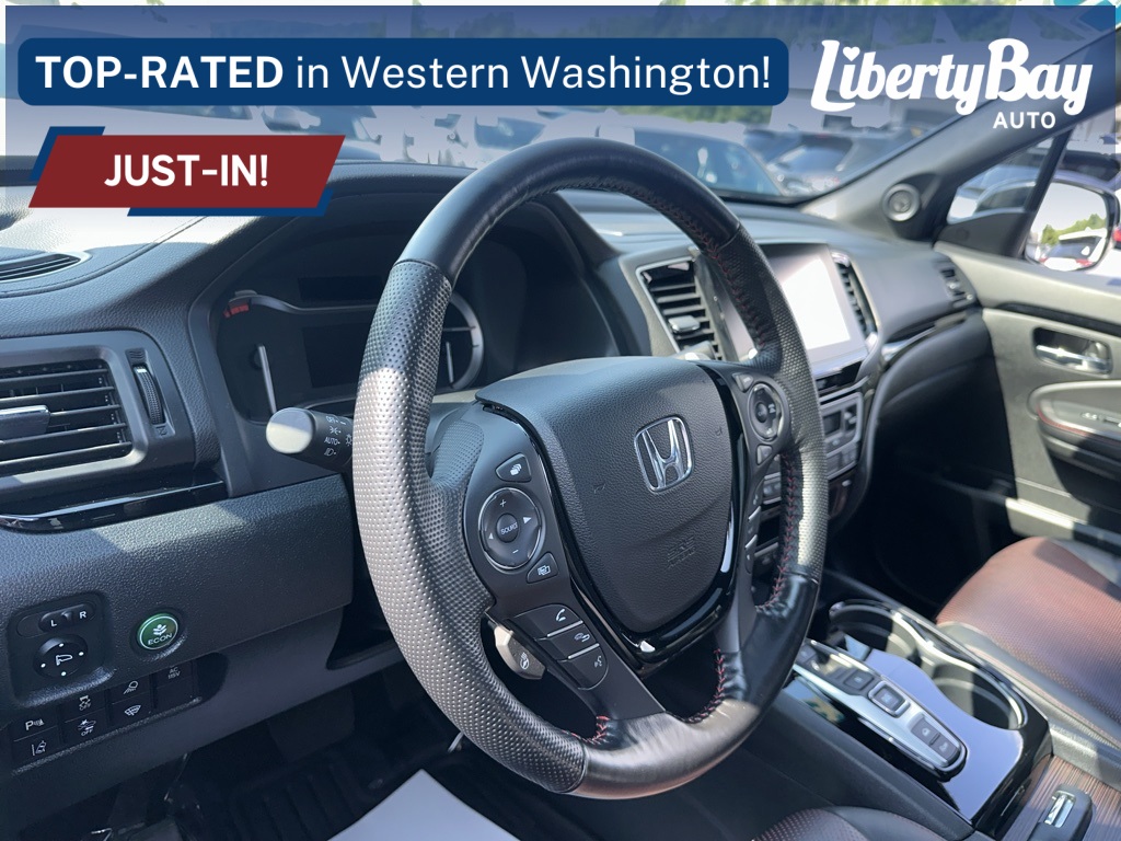 2023 Honda Ridgeline Black Edition photo 4