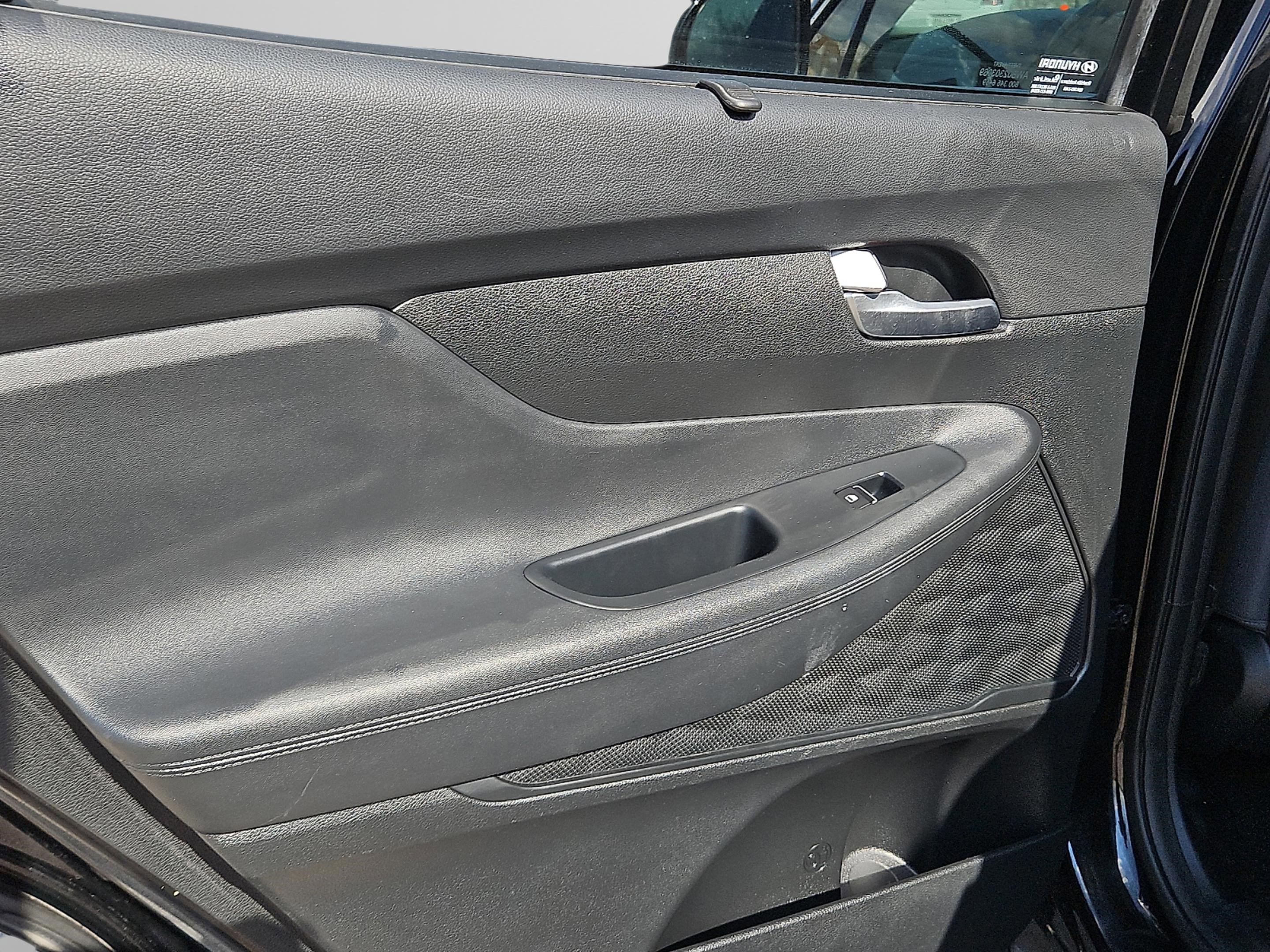 2021 Hyundai Santa Fe SEL Convenience photo 11