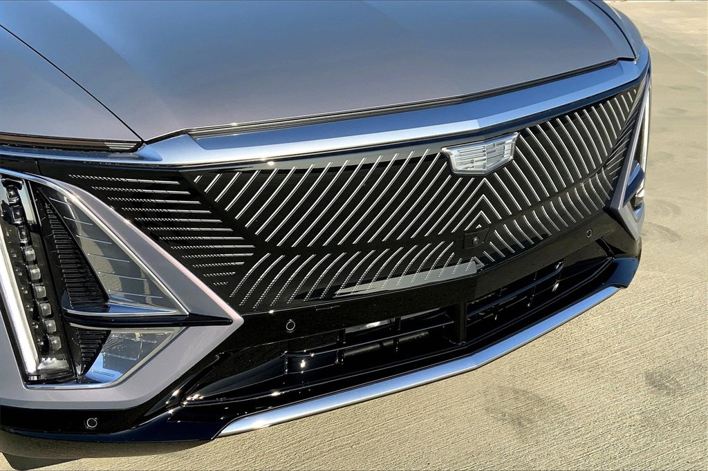 2025 Cadillac Lyriq Luxury photo 30